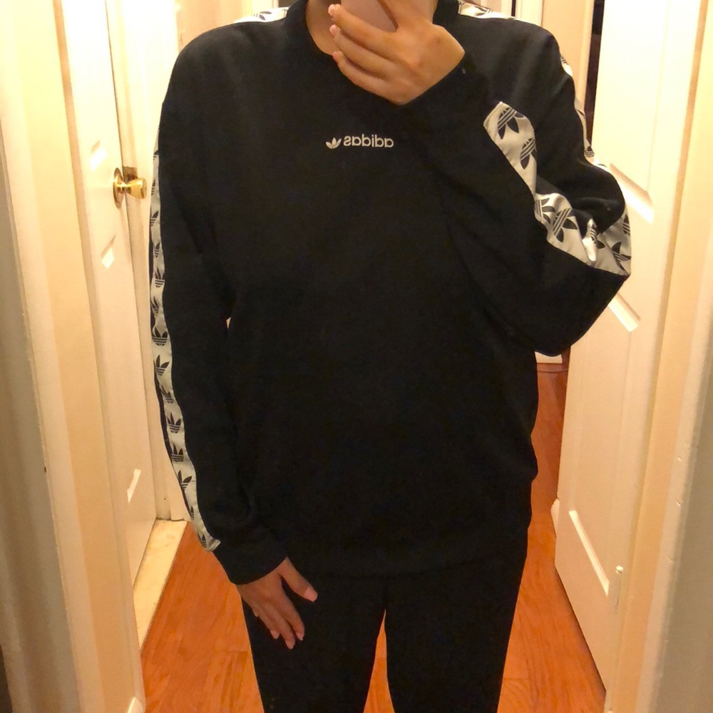 Adidas Sweatshirt